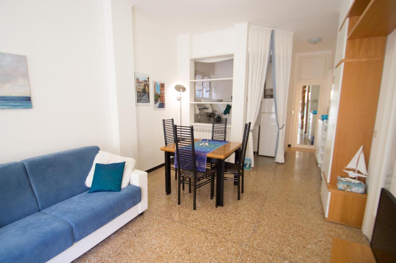 Grande Bilocale Con Giardino E Posto Auto Privato Comodo Al Mare Варацце Экстерьер фото